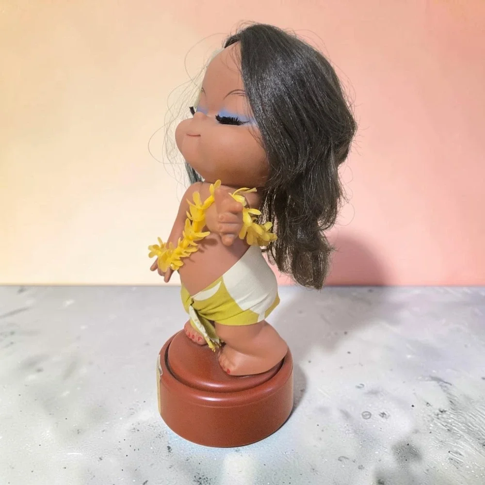 Vintage Hawaii Hula Doll Music Box Rotating Kealakekua's Grass Shack Kona 10